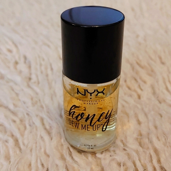 NYX honey dew me up primer 22ml - Picture 2 of 2